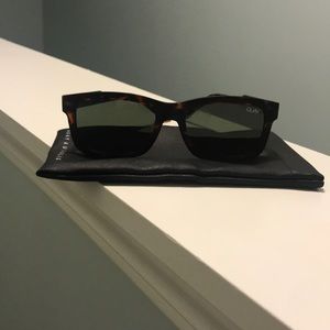 Quay Australia 🇦🇺 sunglasses Polarized. Beatnik